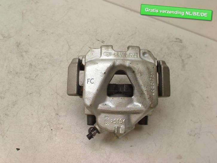 REMKLAUW RECHTS VOOR 1km oud nieuw BMW 3 serie (E90), Auto-onderdelen, Remmen en Aandrijving, BMW, Gebruikt