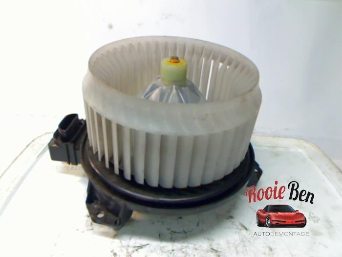 Kachel Ventilatiemotor van een Toyota Yaris, Auto-onderdelen, Overige Auto-onderdelen, Toyota, Gebruikt, 3 maanden garantie, Ophalen of Verzenden