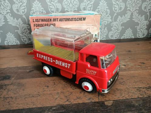 Vrachtwagen/ Truck/ Met loopendeband (jaren 60) Japan, Antiek en Kunst, Antiek | Speelgoed, Verzenden