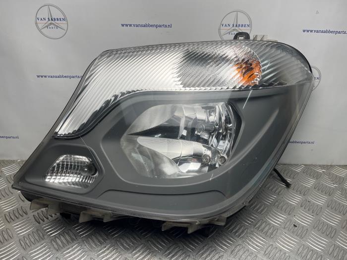 Phare gauche d'un Mercedes Sprinter, Autos : Pièces & Accessoires, Éclairage, Mercedes-Benz, Utilisé, 3 mois de garantie