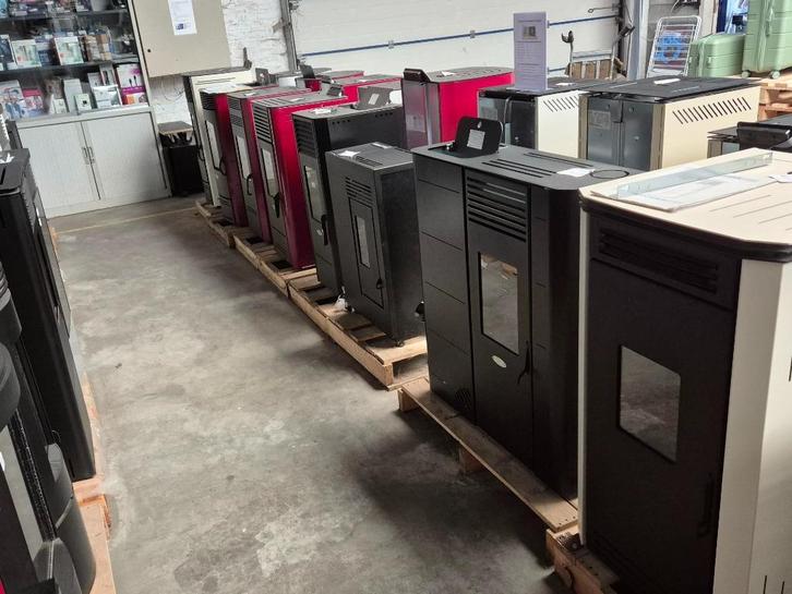 pelletkachel tot -40% kit 200 euro gratis, Huis en Inrichting, Haarden, Nieuw, Ophalen of Verzenden