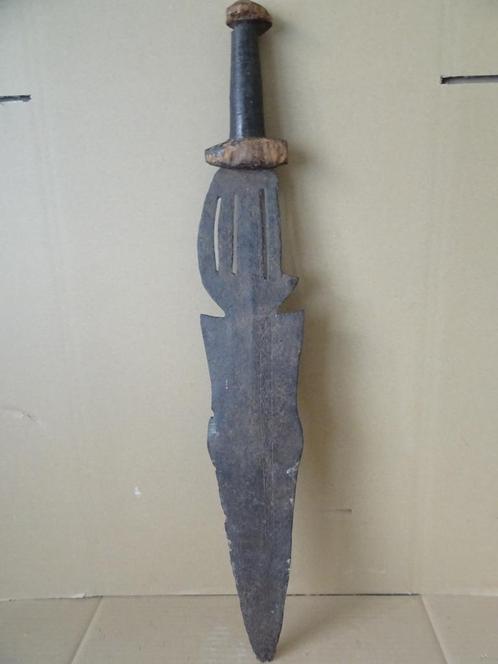 Afrikaans antiek inheems zwaard slachtzwaard machete 88cm, Antiek en Kunst, Kunst | Niet-Westerse kunst, Ophalen of Verzenden