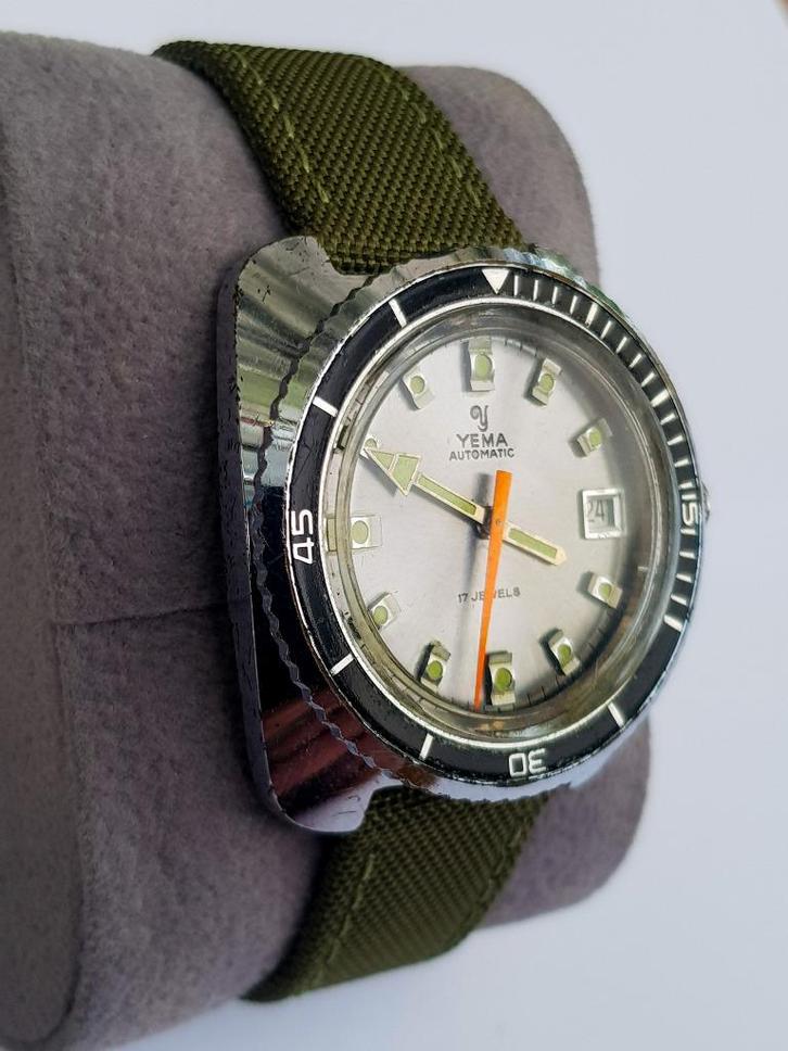 YEMA Onderwaterschets 3611, Handtassen en Accessoires, Horloges | Antiek, Polshorloge, Staal, 1960 of later, Met bandje, Ophalen of Verzenden