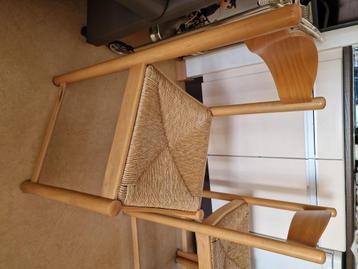 6 eetkamerstoelen beschikbaar voor biedingen