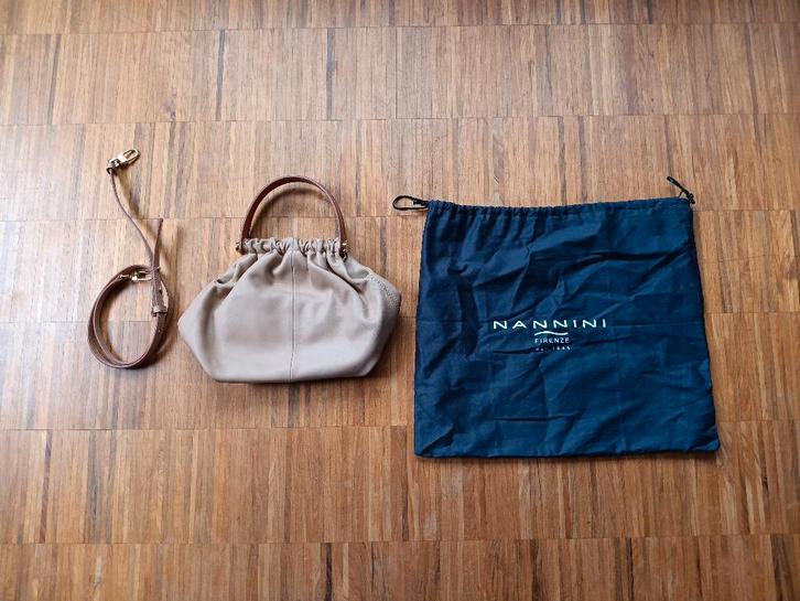 Stijlvolle design handtas Nannini, Bijoux, Sacs & Beauté, Sacs | Sacs Femme, Comme neuf, Sac à main, Rose, Enlèvement ou Envoi