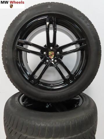 Porsche Macan 19 inch velgen Turbo met Pirelli winterbanden beschikbaar voor biedingen