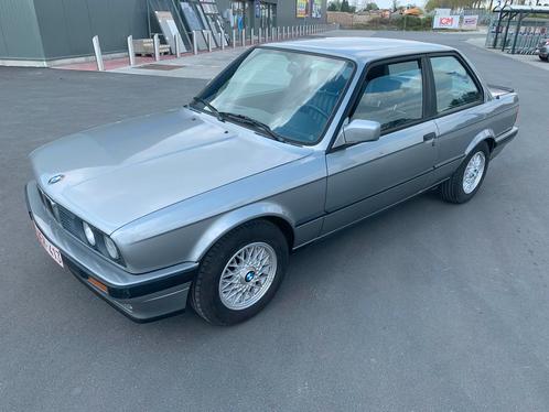 BMW E30 320i automatique CT OK, Auto's, Oldtimers, Particulier, Centrale vergrendeling, BMW, Benzine, Coupé, 2 deurs, Automaat