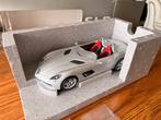 MiniChamps Mercedes-Benz Stirling Moss 1:18, Ophalen of Verzenden