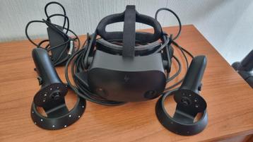 Casque de réalité virtuelle HP Reverb G2 avec joystick  beschikbaar voor biedingen