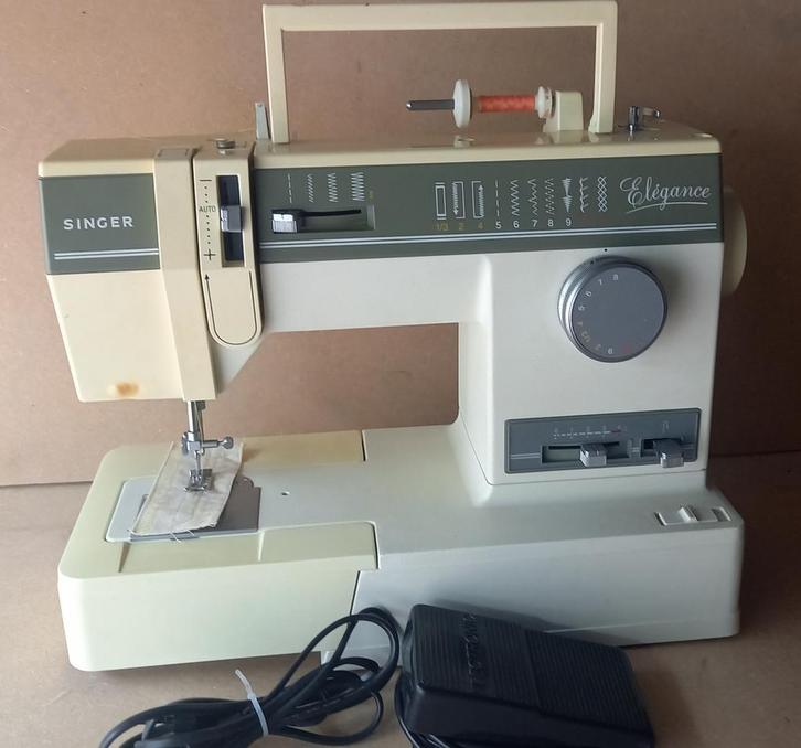 Machine Singer Elegance, perfecte staat, Hobby en Vrije tijd, Naaimachines en Toebehoren, Naaimachine, Singer, Ophalen of Verzenden