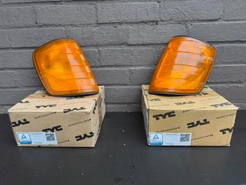 Nieuwe TYC knipperlichten Mercedes W124 – links & rechts beschikbaar voor biedingen