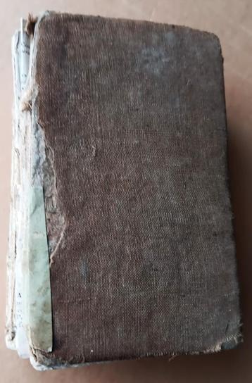 ANCIEN DICTIONNAIRE DE POCHE EXPLICATIF FRANÇAIS, Livres, Enlèvement ou Envoi, Français