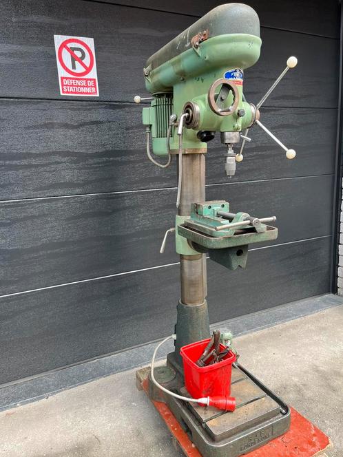Foreuse sur colonne, Doe-het-zelf en Bouw, Gereedschap | Boormachines, Gebruikt, Kolomboormachine, Variabele snelheid, Ophalen