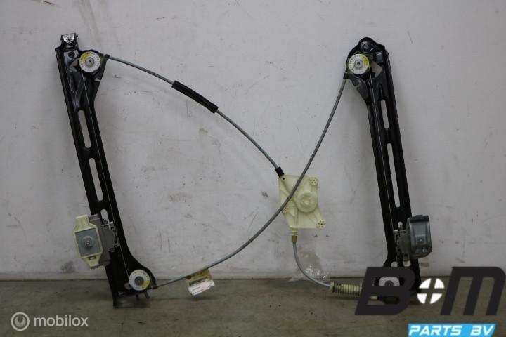 Raammechaniek rechtsvoor VW Beetle 5C 5C5837462B, Auto-onderdelen, Ruiten en Toebehoren, Gebruikt