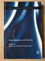 Party members and activists, Ophalen, Gelezen, Maatschappij en Samenleving