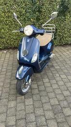 Vespa LX50 B klasse, Fietsen en Brommers, Ophalen, Zo goed als nieuw