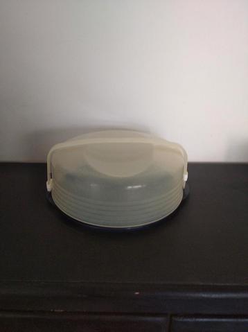 Tupperware taarten/hapjes vershouder beschikbaar voor biedingen