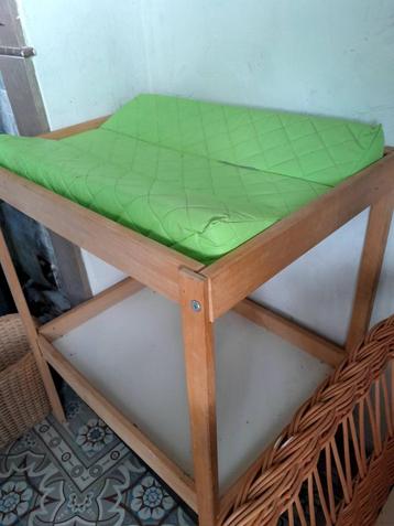 Verschoontafel  beschikbaar voor biedingen