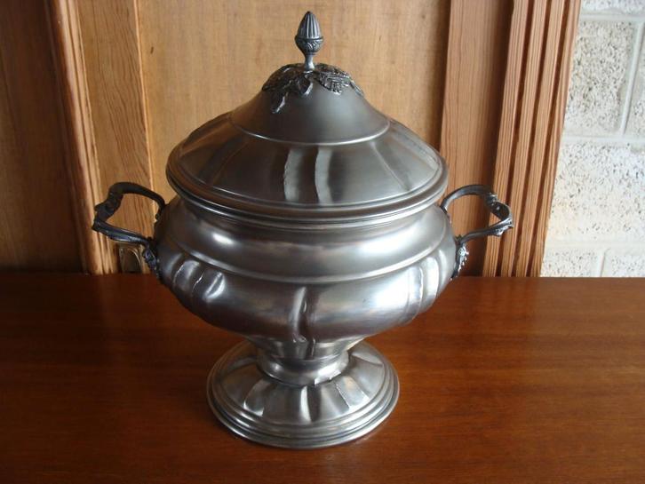 Soupière, en étain 89%, des années +-1950, vintage, Antiquités & Art, Antiquités | Étain, Enlèvement ou Envoi