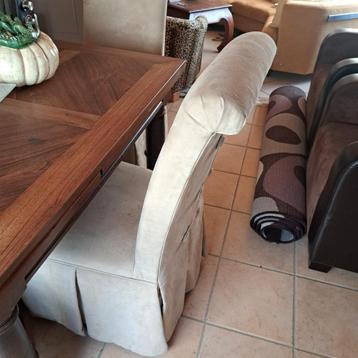 EETKAMERSTOELEN beschikbaar voor biedingen