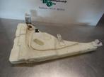 Réservoir lave-glace avant d'un Volkswagen Touareg (Touareg, -, 3 mois de garantie, Utilisé, -