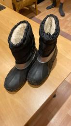 Sneeuwlaarzen met wol, Kinderen en Baby's, Ophalen, Zo goed als nieuw, Laarzen