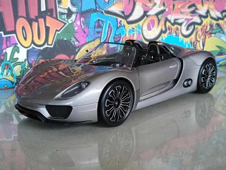 Porsche 918 Spyder Minichamps 1/18 --NIEUWSTAAT--, Hobby en Vrije tijd, Modelauto's | 1:18, Zo goed als nieuw, Auto, MiniChamps