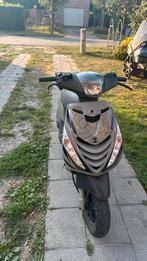 Zip 4 takt, Fietsen en Brommers, Scooters | Piaggio, Ophalen, Zip, Klasse A (25 km/u), Zo goed als nieuw