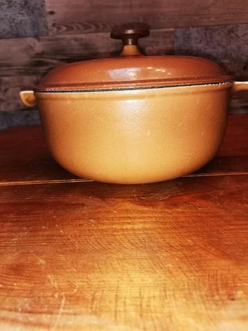 Le creuset Enzo Mari 23 beschikbaar voor biedingen