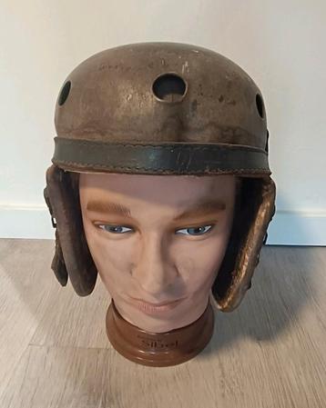 Named Us ww2 tankhelmet beschikbaar voor biedingen