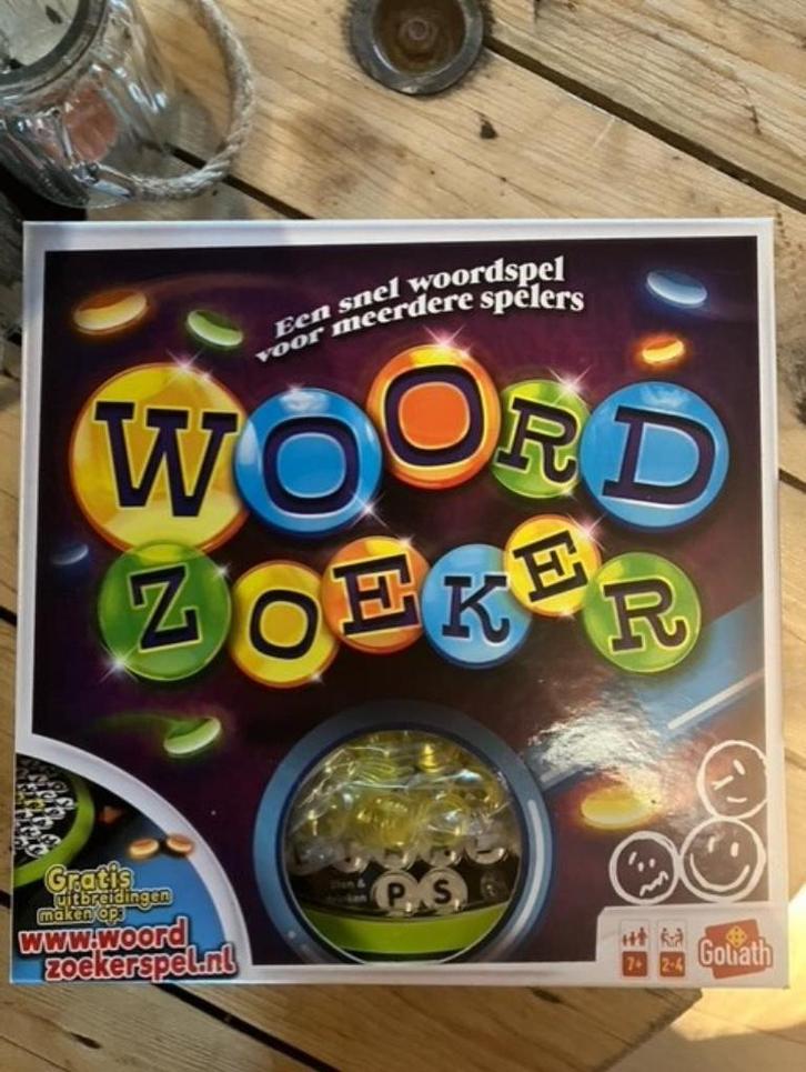 Woordzoeker Gezelschapsspel Woorden, Hobby en Vrije tijd, Gezelschapsspellen | Bordspellen, Zo goed als nieuw, Een of twee spelers