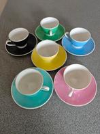 6 kopjes koffie thee uit de jaren 70, Ophalen, Zo goed als nieuw, Kop(pen) en/of Schotel(s)