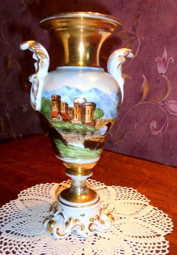 1 VASE PORCELAINE " EMPIRE "HAUT . 22 CM - IMPECCABLE beschikbaar voor biedingen