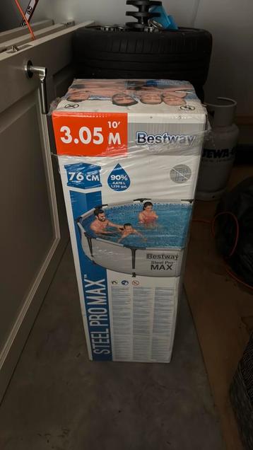 bestway 305cm diameter en 76cm diep. Nieuw in doos. beschikbaar voor biedingen