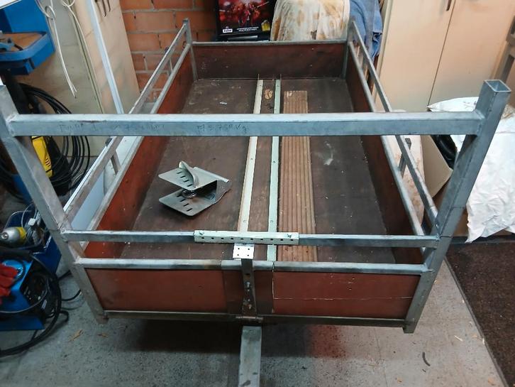 aanhangwagen enkelas, Autos : Divers, Remorques, Utilisé, Enlèvement