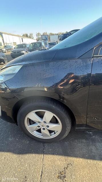 Voorscherm links zwart Renault Scenic III ('08-'16) beschikbaar voor biedingen