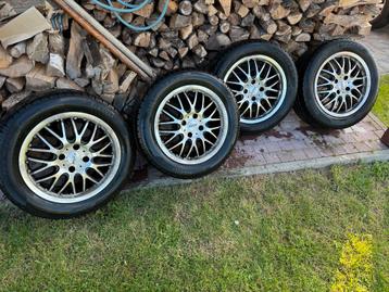 Gebruikte wintervelgen en banden voor Peugeot en andere beschikbaar voor biedingen