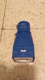 Legrand 521 00 Adaptateur industriel/domestique 2P+T, Ophalen