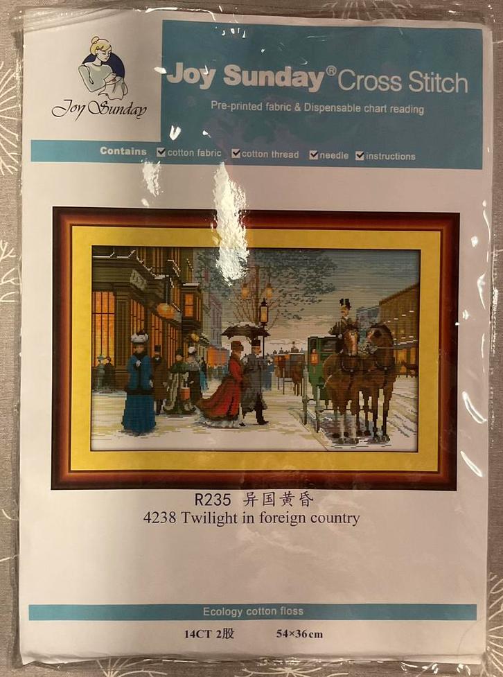 Joy S. Voorgedrukt borduurpakket Twilight in foreign country, Hobby en Vrije tijd, Borduren en Borduurmachines, Zo goed als nieuw