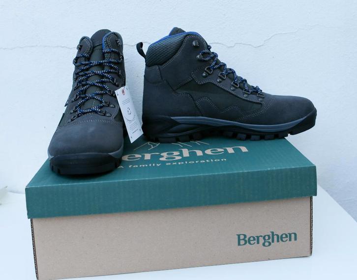 Chaussures de randonnée Berghen - 44 - Neuves, Vêtements | Hommes, Chaussures, Neuf, Chaussures de marche, Enlèvement ou Envoi