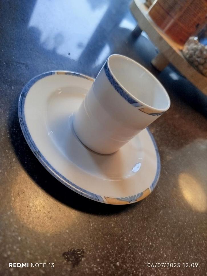 6 porseleinen koffiekopjes en 6 schoteltjes uit Limoges, Verzamelen, Porselein, Kristal en Bestek, Gebruikt, Kop en/of schotel