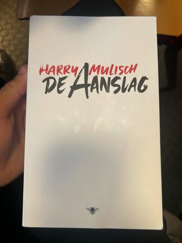 Het boek “De aanslag”  beschikbaar voor biedingen