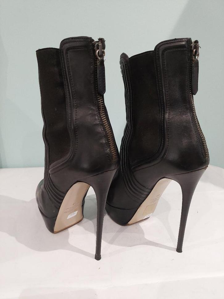 712C* Valentino sexy boots noires full cuir (40), Vêtements | Femmes, Chaussures, Porté, Bottes hautes, Noir, Envoi