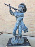 Bronzen jongen met fluit, kan op water aangesloten worden!, Tuin en Terras, Tuinbeelden, Overige materialen, Ophalen of Verzenden