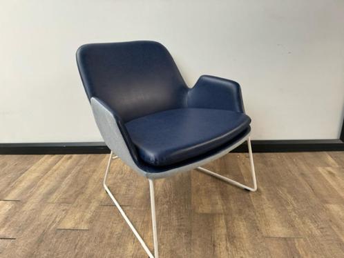 B&T Daisy Lounge stoel blauw, Auto-onderdelen, Motor en Toebehoren, Ophalen of Verzenden
