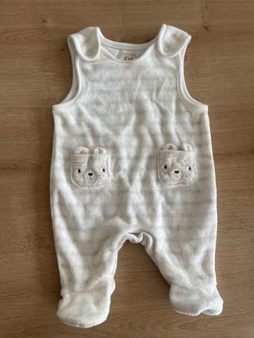 Lekker warm pakje mt 50 beschikbaar voor biedingen