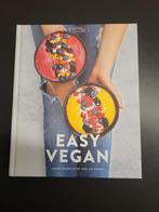 Living the green life - Easy vegan (nieuwstaat), Boeken, Living the green life, Ophalen of Verzenden, Zo goed als nieuw