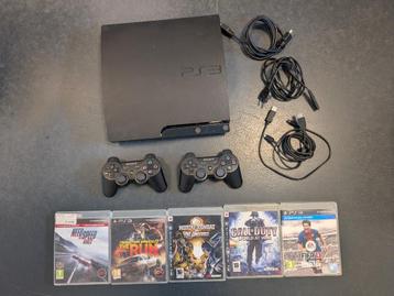 Playstation 3 slim met 2 controllers en 5 games, Enlèvement, Avec jeux, 250 GB, Comme neuf