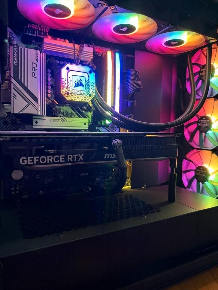 RTX 4070ti gaming-pc, Computers en Software, Pc- en Netwerkkabels, Zo goed als nieuw, Ophalen