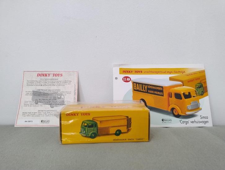 Dinky Toys - Déménageur Simca Cargo 33AN Met Certificaat, Hobby en Vrije tijd, Modelauto's | 1:50, Nieuw, Bus of Vrachtwagen, Dinky Toys